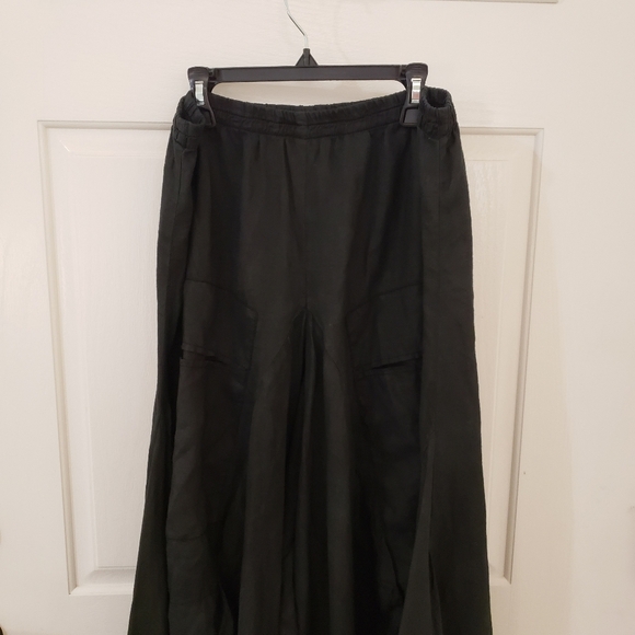 Women's skirt - Picture 2 of 13